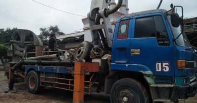 Truk pompa beton type standar Truk pompa beton type standar